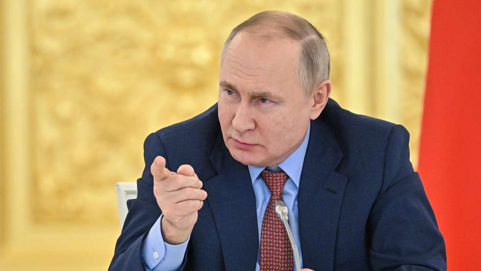 Russian President Putin meets with Delovaya Rossiya public organization members