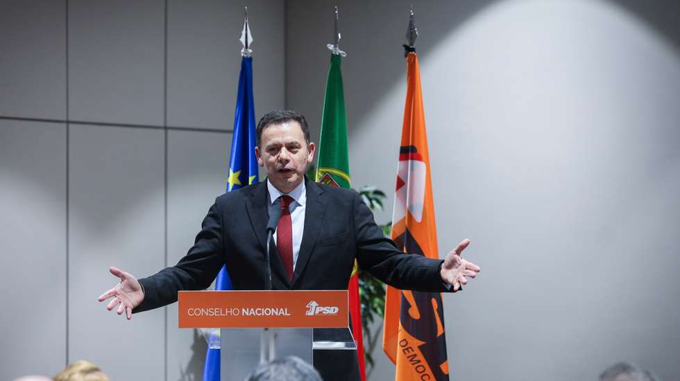 O PSD candidata 48 mulheres a presidências de Câmara (cerca de 15% do total) e tem 19 autarcas que não se podem recandidatar devido à lei de limitação de mandatos
