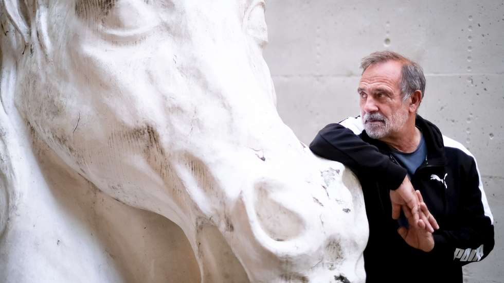 Porto, 28/10/2021 - O actor Antonio Capelo (Rui Oliveira/Observador)