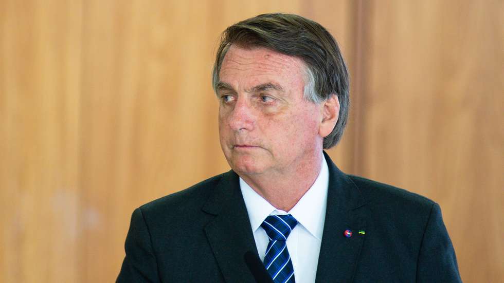 Bolsonaro Meets Ivan Duque in Brasilia