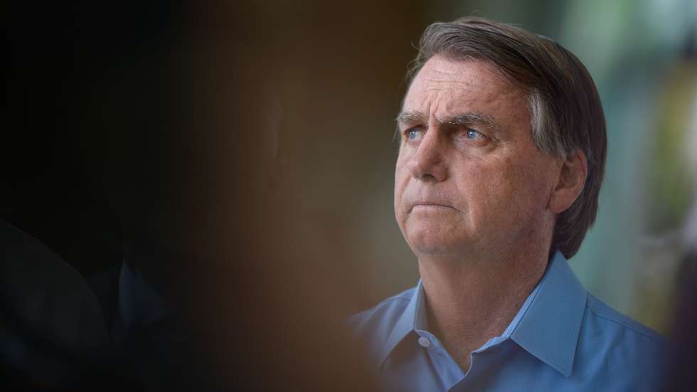 Bolsonaro Seeks Support Ahead of Tight Presidential Run-off