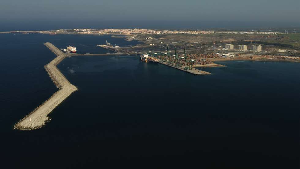 terminal gnl Sines ren
