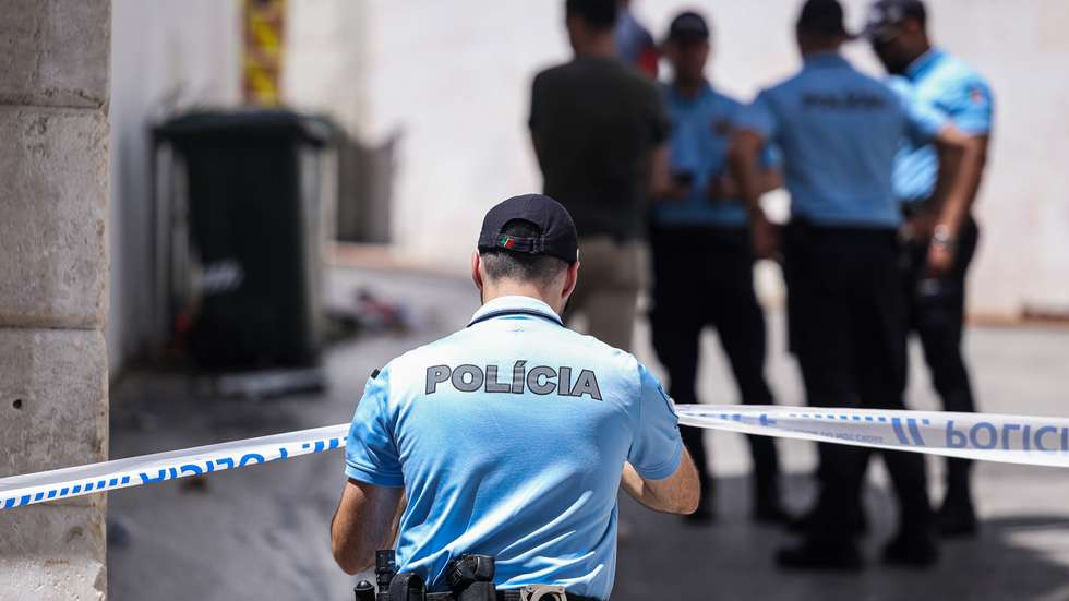 Foi ainda reportada à PSP uma tentativa de furto numa clínica dentária esta noite
