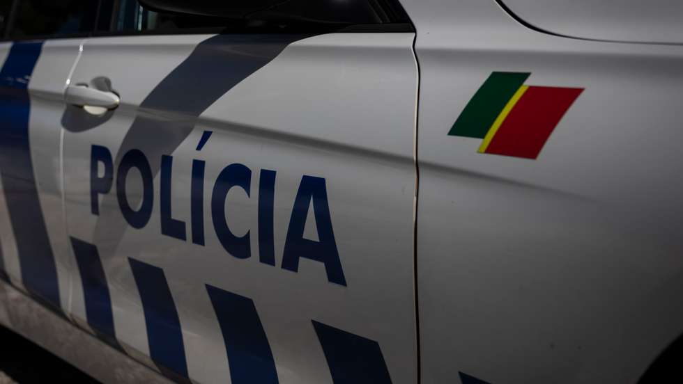 A PSP sublinha que "a condução sob o efeito do álcool compromete a capacidade de reação e aumenta significativamente o risco de acidente"