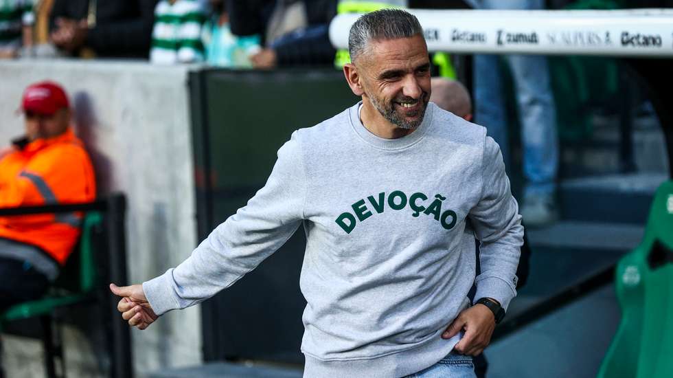 O técnico voltou a contar com Gonçalo Inácio