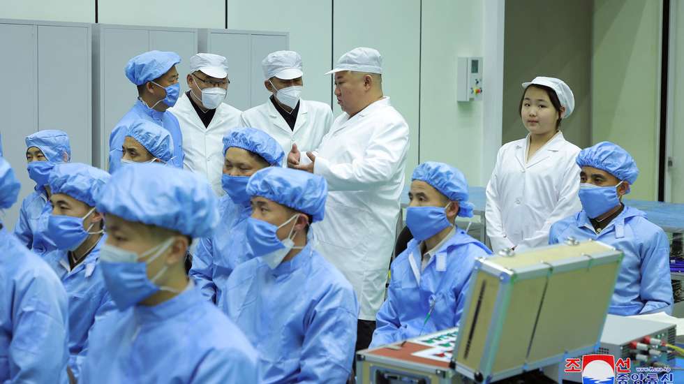 Kim Jong-un levou mais uma vez a filha numa atividade relacionada com questões militares