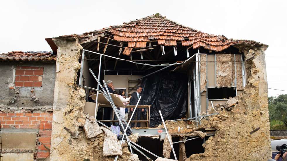 As tempestades entre janeiro e fevereiro destruíram habitações e estruturas de abastecimento de água, de energia e de comunicações