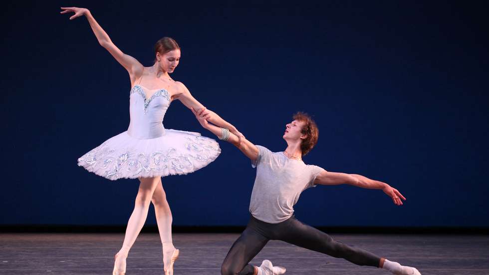 USA: 'Grand Pas Classique' Olga Smirnova &amp;amp; Semyon Chudin