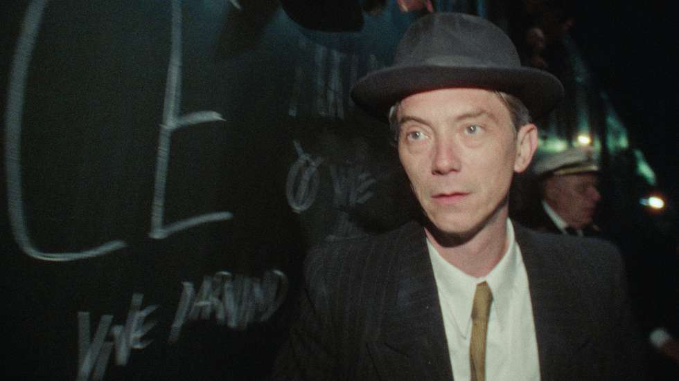 Swann Arlaud interpreta Henri Marre em “Notre salut”, de Emmanuel Marre