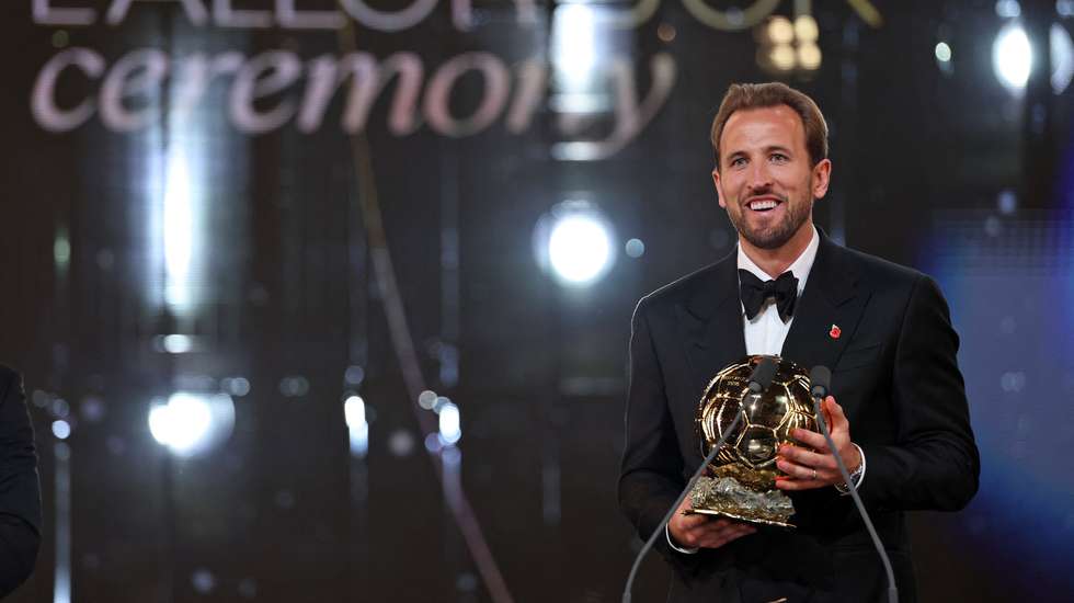 O avançado tornou-se o quinto inglês a ser eleito o melhor jogador do mundo