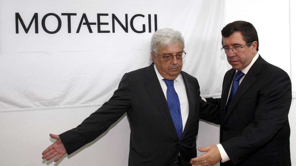 Jorge Coelho com Antonio Mota depois da Assembleia Geral da Mota-Engil