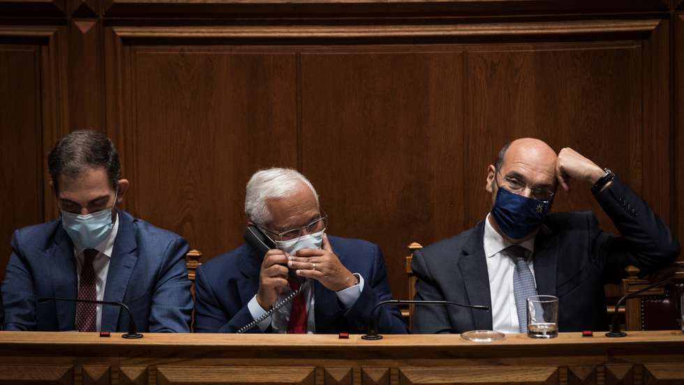 Parlamento: Debate na generalidade ao Orçamento do Estado para 2022, na Assembleia da República. Bloco de Esquerda e PCP votarão contra o orçamento o que provocará a queda do Governo de António Costa e eleições antecipadas. António Costa. Lisboa, 26 de outubro de 2021. JOÃO PORFÍRIO/OBSERVADOR