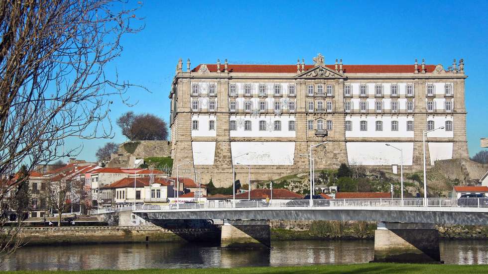 Construção do novo Centro Escolar de Guilhabreu vai concentrar num único espaço a comunidade escolar da freguesia