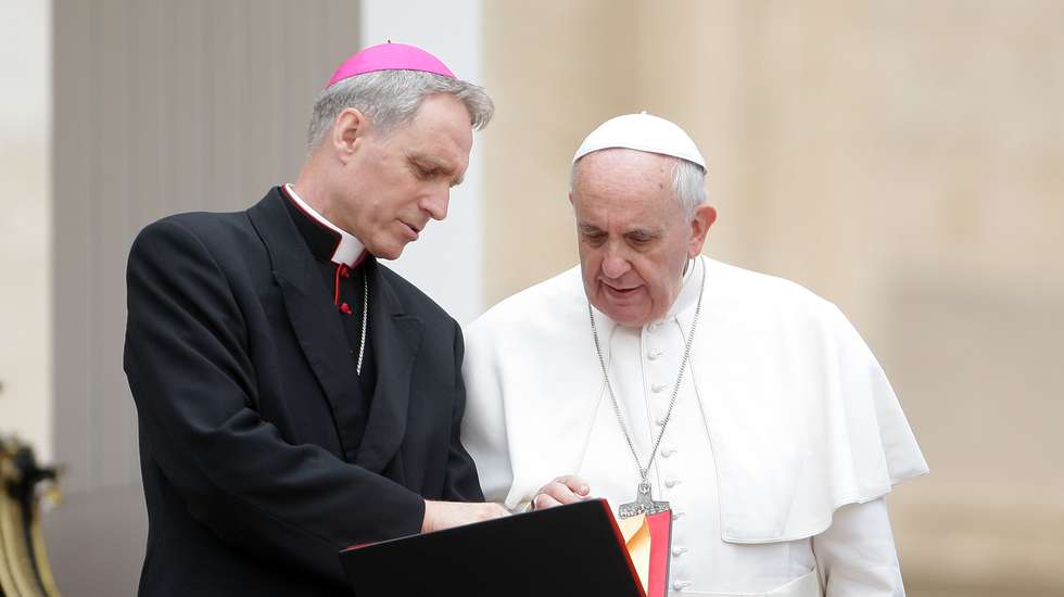 Pope Francis Holds His Weekly Audience
