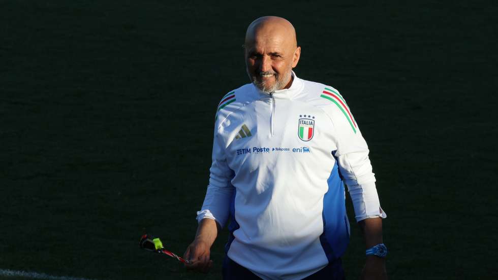 O treinador italiano era selecionador nacional desde agosto de 2023