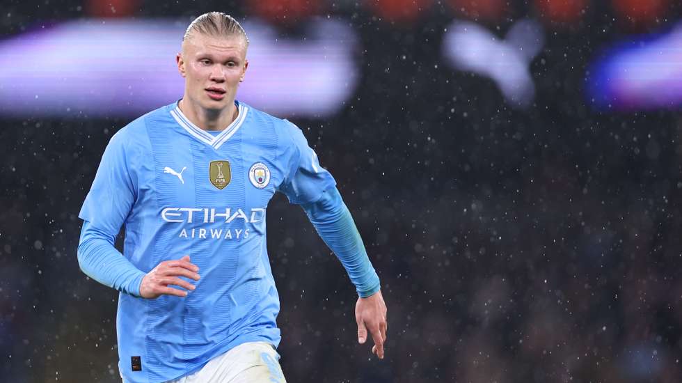 O avançado de 23 anos está no clube inglês desde 2022 e depois de três temporadas no Borussia Dortmund