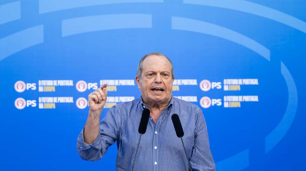 Carlos César defendeu que "o PS tem sido mais responsável na oposição que a AD no governo"