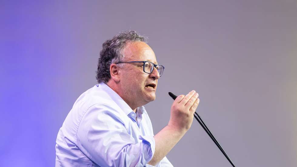 Francisco Assis diz que voto contra do PS é uma "grave ofensa" à memória de Mário Soares, que descreve como "símbolo maior" do partido