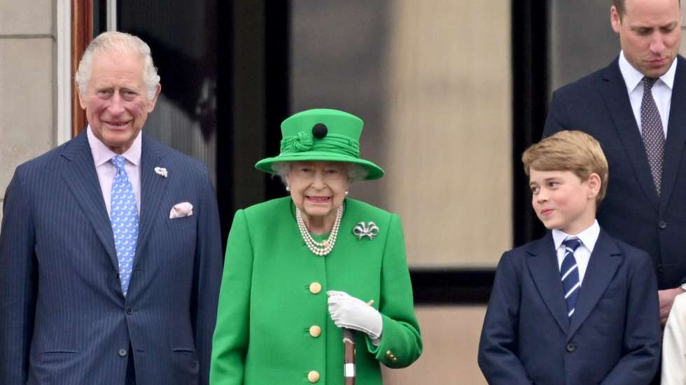 Queen Elizabeth II Platinum Jubilee 2022 - Platinum Pageant