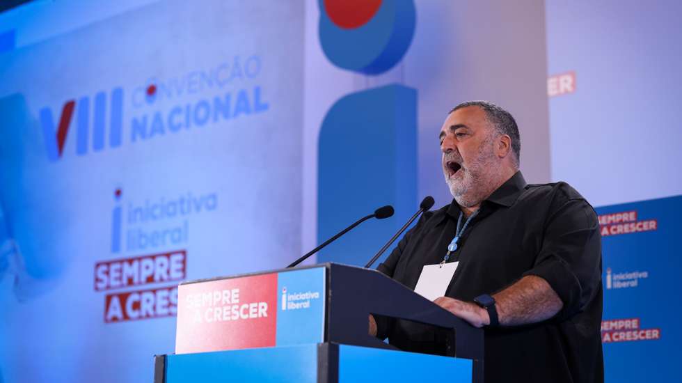 Esta iniciativa acontece depois de a IL ter tentado, na Assembleia da República, cortar as subvenções políticas