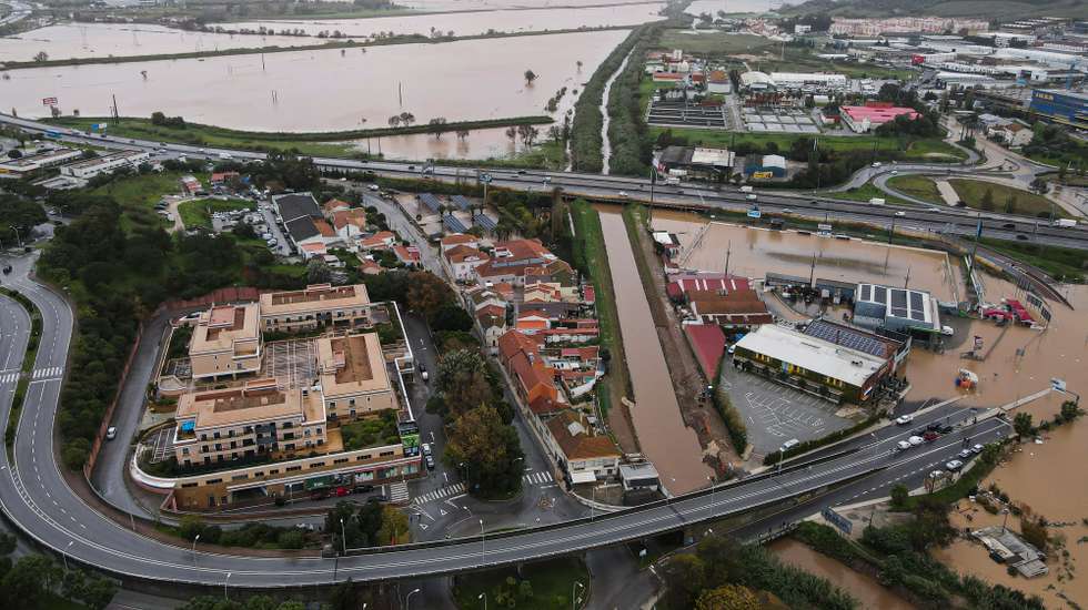 Câmara de Loures vai investir 421 mil euros para recuperar escolas
