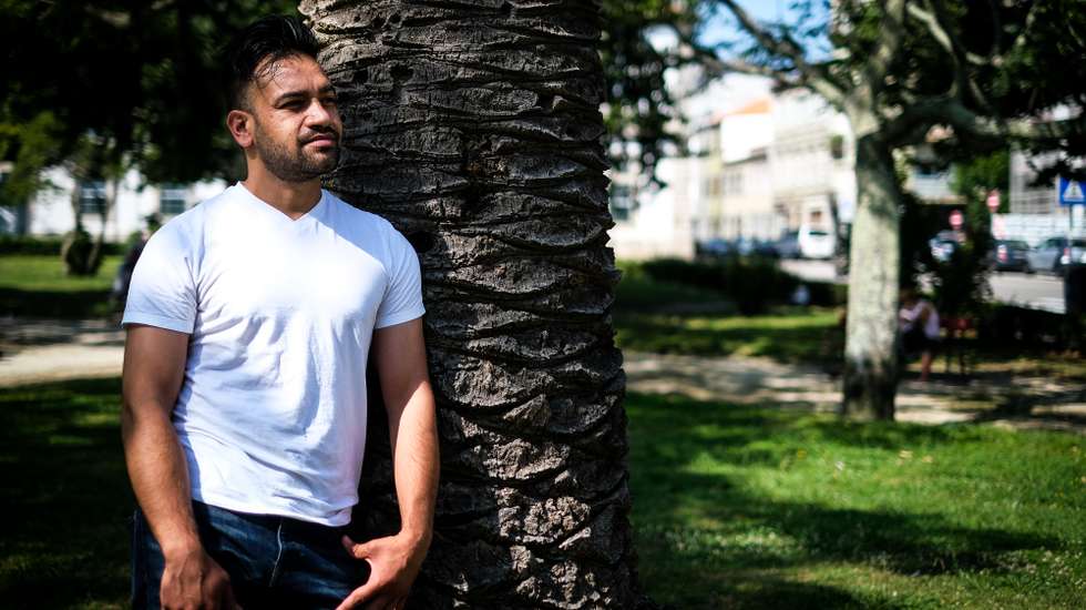 Nasir pede ajuda diplomática para conseguir tirar a família de casa e uma resposta urgente dos militares portugueses