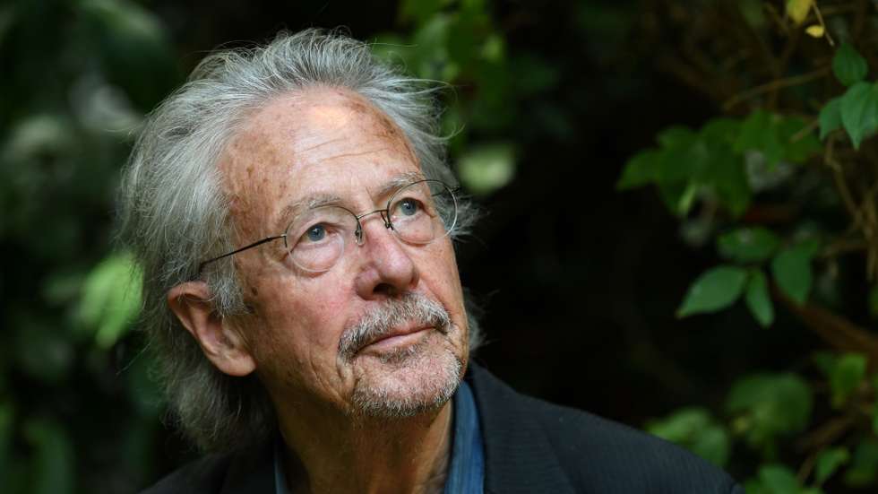 Na narração deste livro, Peter Handke parece querer replicar as idiossincrasias da personagem principal e alguns aspetos fundamentais da ótica cambaleante e confusa a partir da qual vivemos a vida