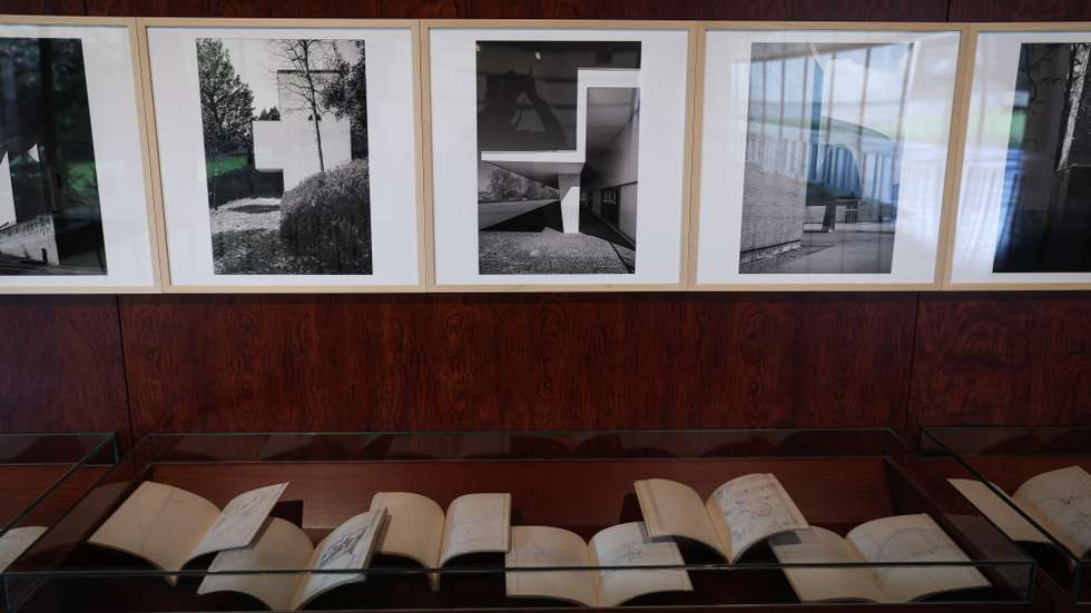 A visita guiada passou ainda pela exposição "Liberdade - a força que muda tudo", patente na StartUp Barreiro até 30 de junho