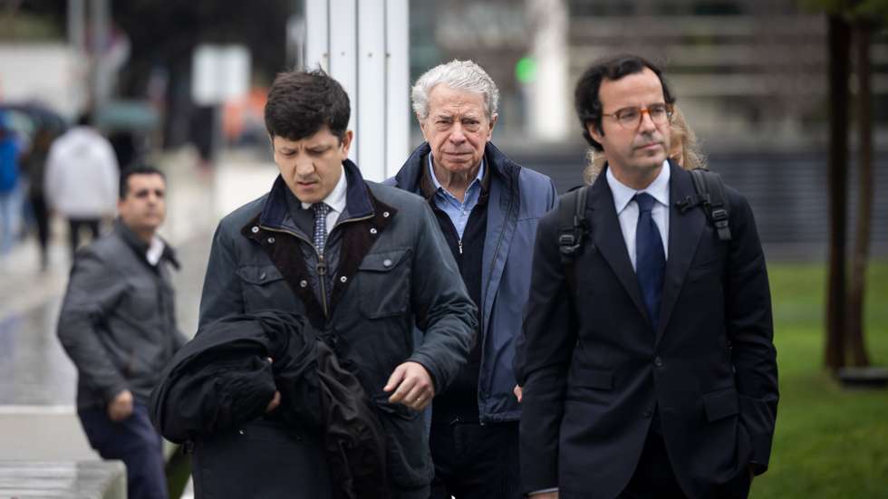 Álvaro Sobrinho está acusado de 33 crimes de burla, abuso de confiança e branqueamento de capitais