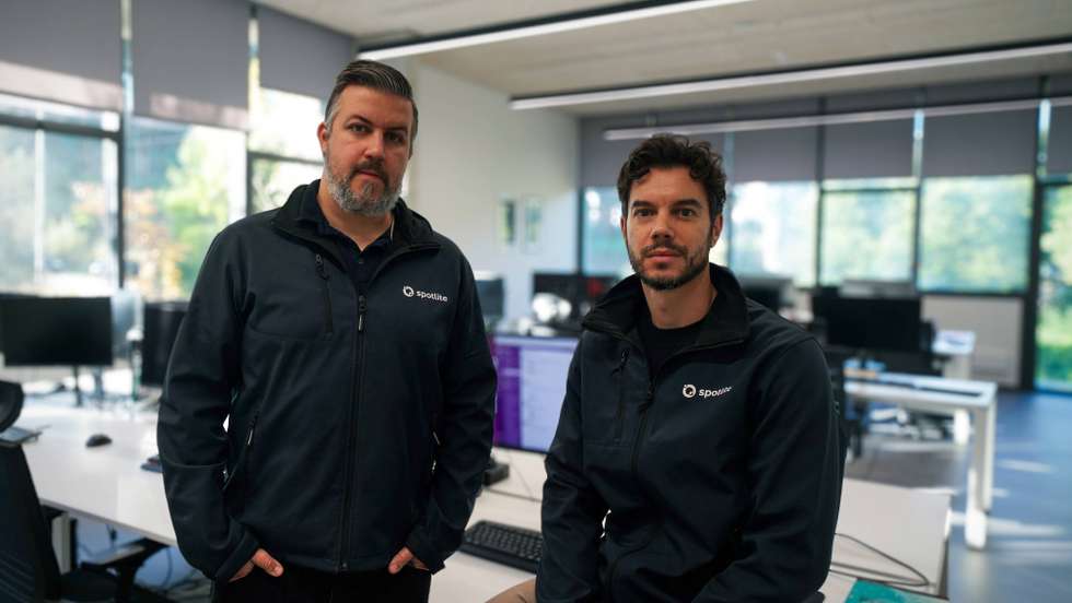 Martino Correia e Ricardo Cabral, Spotlite