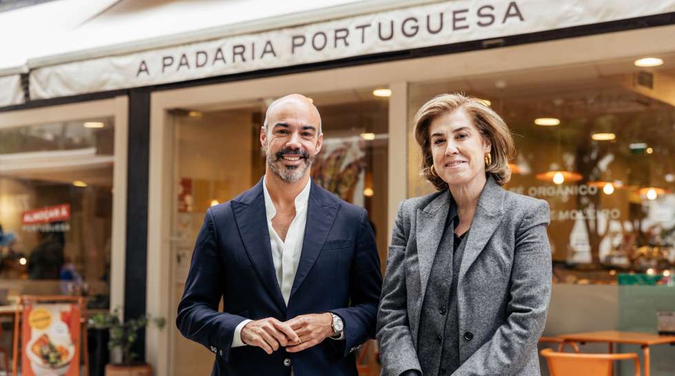 Nuno Carvalho, fundador da Padaria Portuguesa, com presidente do grupo Rodilla, María Carceller Arce.