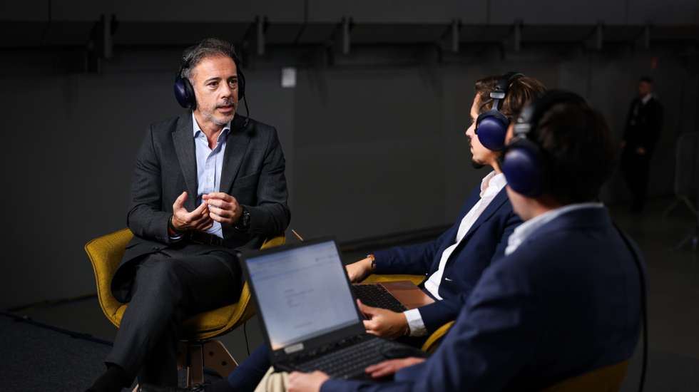 O plano de 250 saídas de trabalhadores da RTP para a entrada de 125, assegurou Pedro Duarte, é da responsabilidade da "administração da RTP"