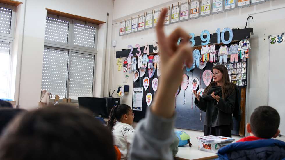 Filinto Lima explicou ainda que, no final de cada prova-ensaio, as escolas preencheram um relatório enviado depois aos serviços do MECI que já têm, por isso, conhecimento das falhas registadas