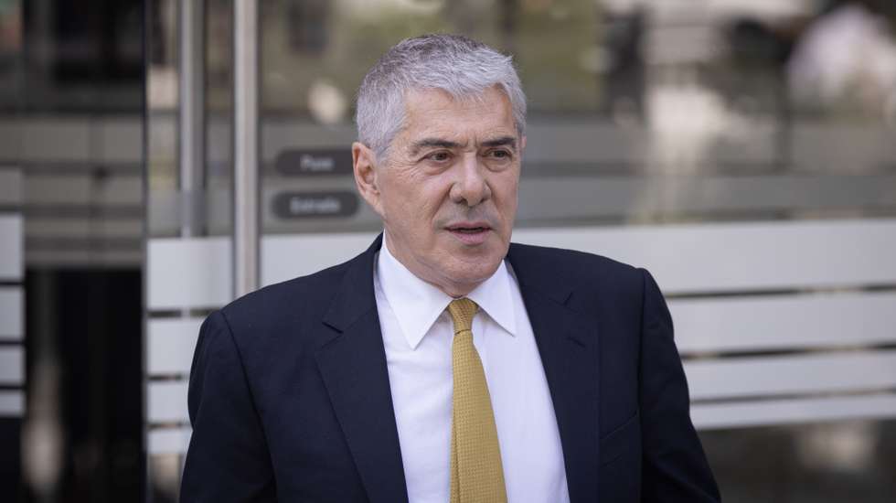 Peça não é uma reconstituição rigorosa do que aconteceu, mas sim uma sátira