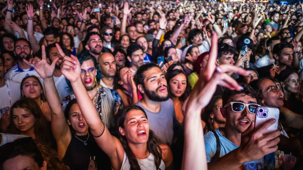 O festival Super Bock Super Rock acontece anualmente na Herdade do Cabeço da Flauta, perto do Meco, em Sesimbra