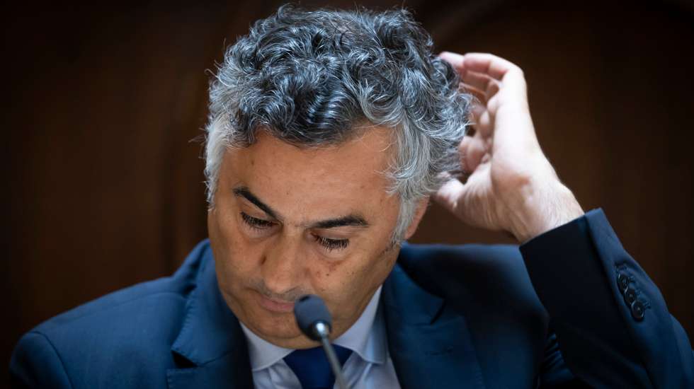 "O 1.º ciclo não pode ser tratado como um nível de ensino em que, perante dificuldades de recrutamento, se possa recorrer a soluções de menor qualificação", diz a Fenprof
