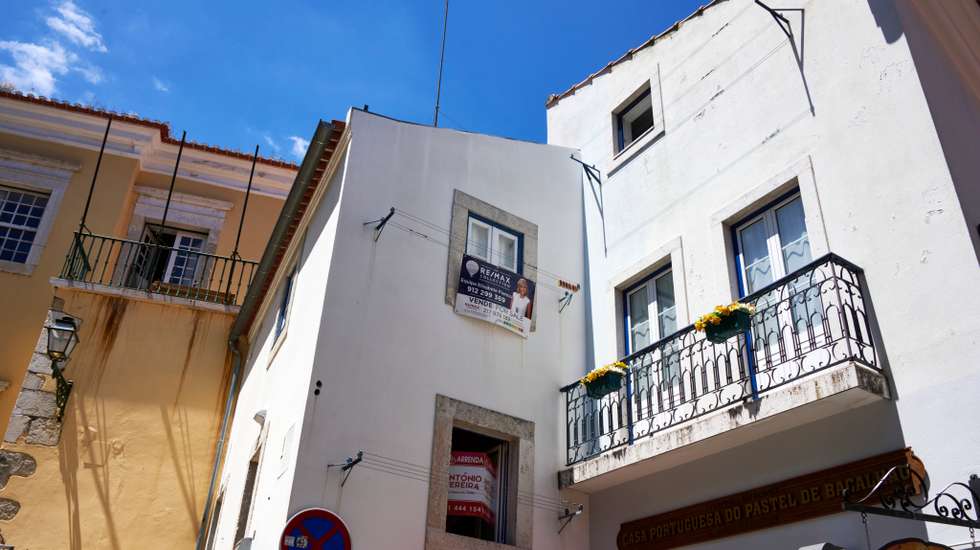 Tourism Activity Decreases In Lisbon Due To Restrictions Imposed on Travel In Face Of Delta COVID-19 Variant