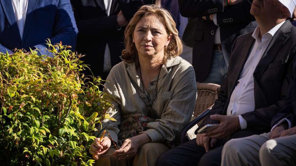 Inês de Medeiros adiantou que aqueles núcleos de génese ilegal continuam a crescer, com as construções à beira da arriba, podendo até constituir-se um problema de segurança