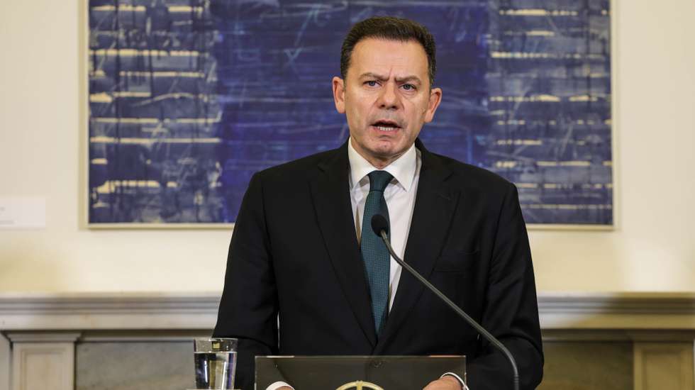 Já esta terça-feira, a EpT esclareceu que o incumprimento das obrigações declarativas pode resultar numa queixa no Ministério Público