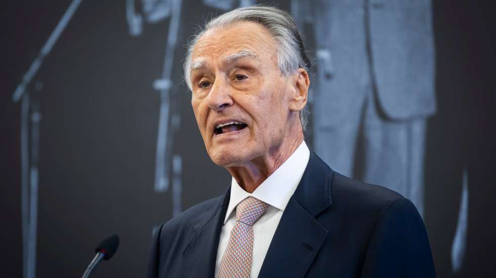 Cavaco Silva escreve, quanto ao Chega, que "trata-se de uma força política desprovida de uma ideologia minimamente coerente"