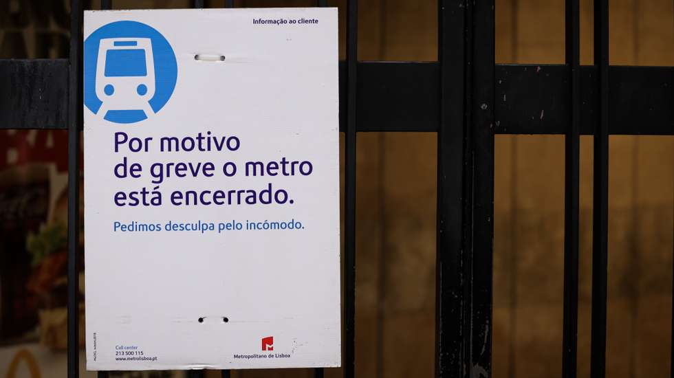 Metro de Lisboa contestou recusa de serviços mínimos na greve geral de dezembro de 2025, mas recurso não foi aceite