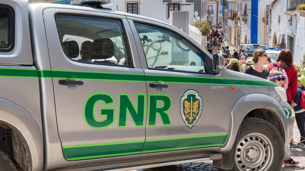 GNR deteve 3 suspeitos de tráfico e apreendeu 1.700 doses de cocaína em Barcelos