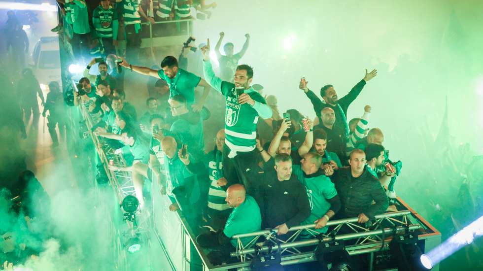 Identidade gráfica desenhada pelo Sporting em todas as alusões ao título colocou em destaque os 24 títulos de campeão (e não apenas 20)