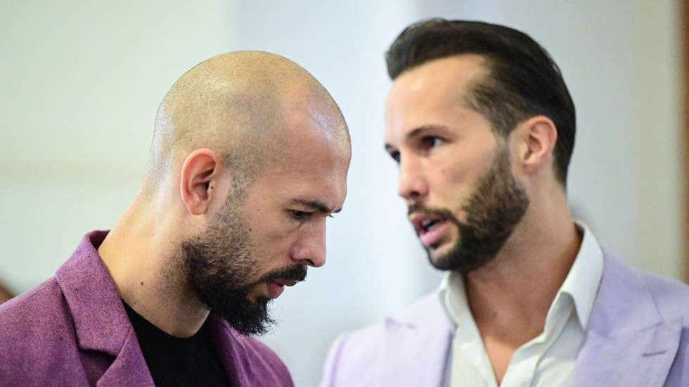 Os irmãos Tate foram acusados de crimes como violação, tráfico humano e agressão a mulheres