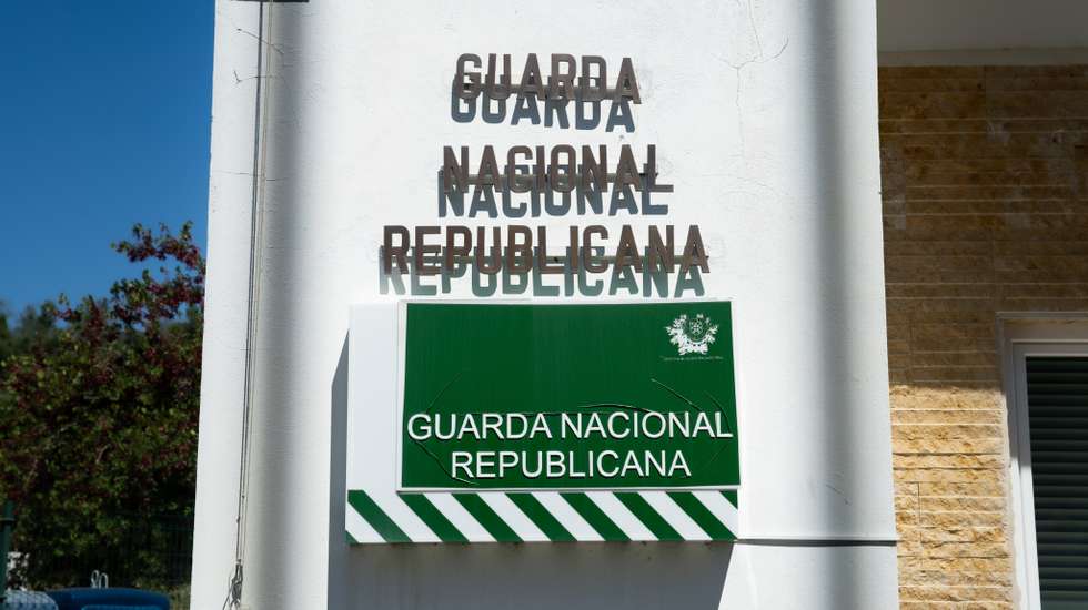 A GNR e a Segurança Social encerraram um lar ilegal em Palmela