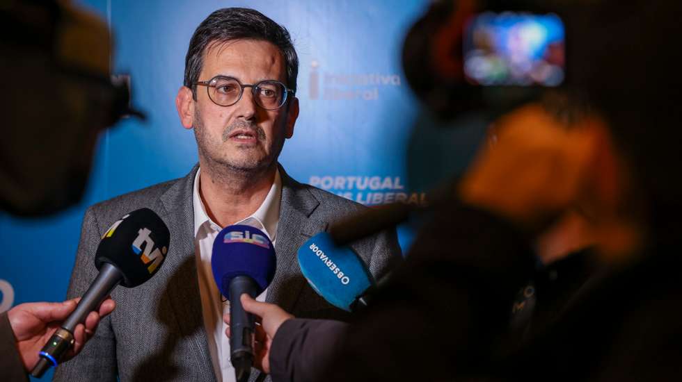 Rui Rocha diz que tem "grande orgulho" em contar com "personalidades que vão, seguramente, garantir uma maior abertura"