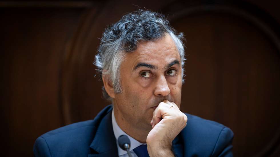 Apesar da crítica, o ministro sublinhou que a classificação da segunda fase dos exames nacionais está a correr bem