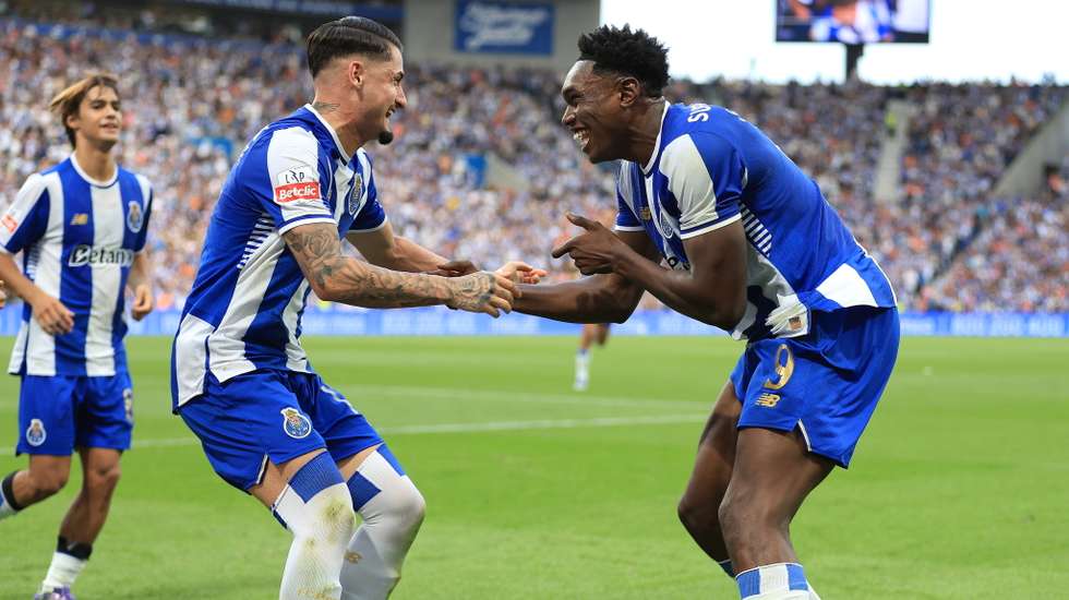 Samu carimbou o quinto triunfo do FC Porto no Campeonato com um golo de penálti