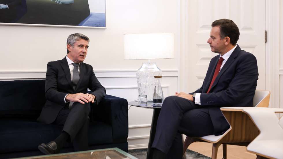 Luís Montenegro afirma que "tem sido possível noutras alturas contar com esse sentido de responsabilidade [do PS]"