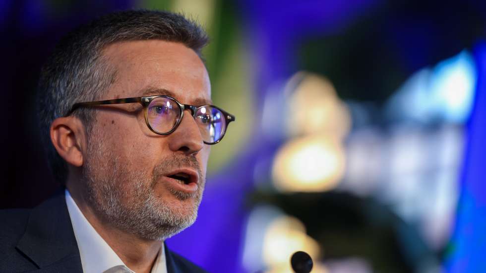 "Mantenho a posição que sempre tive. A política também é feita de coragem"